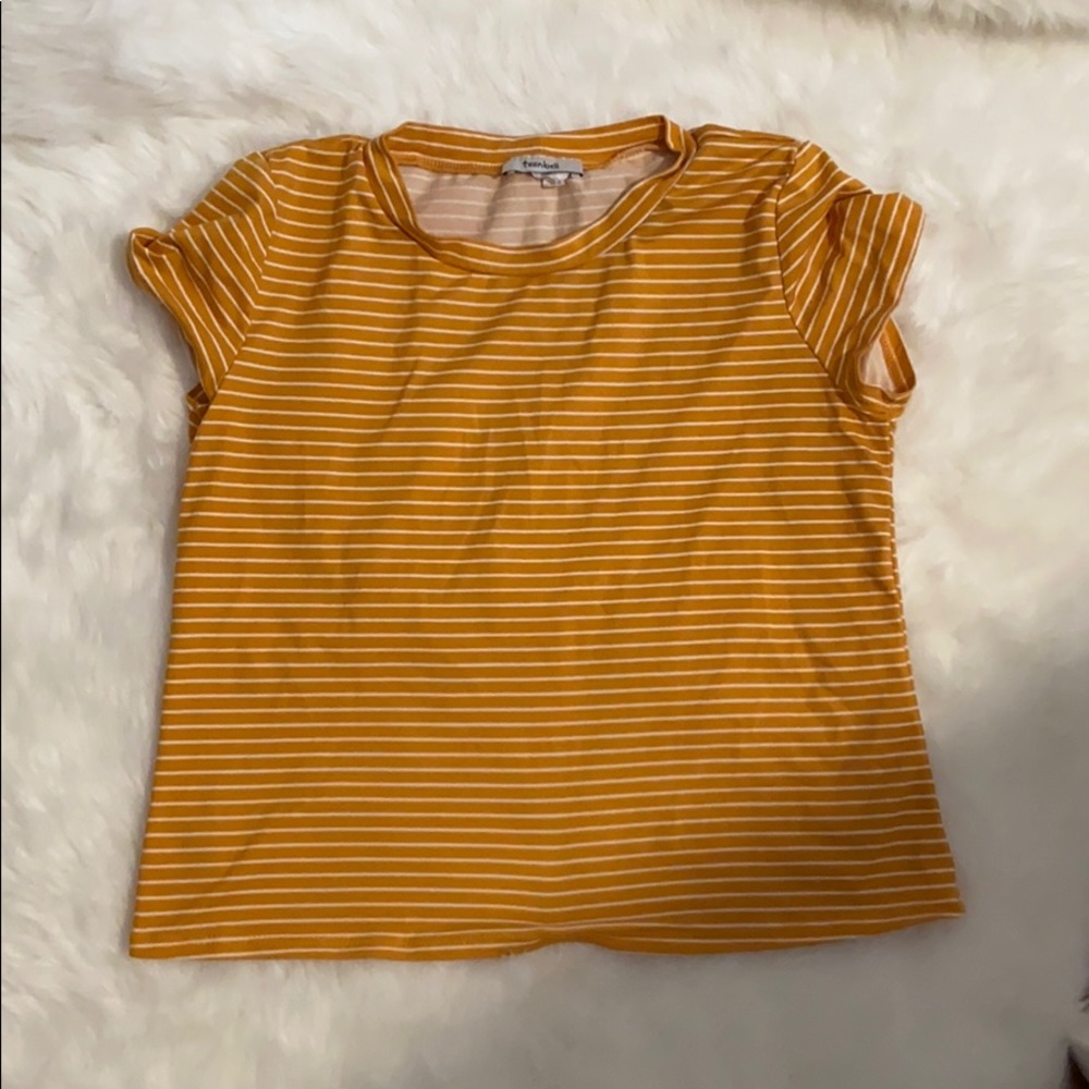 Tie crop top